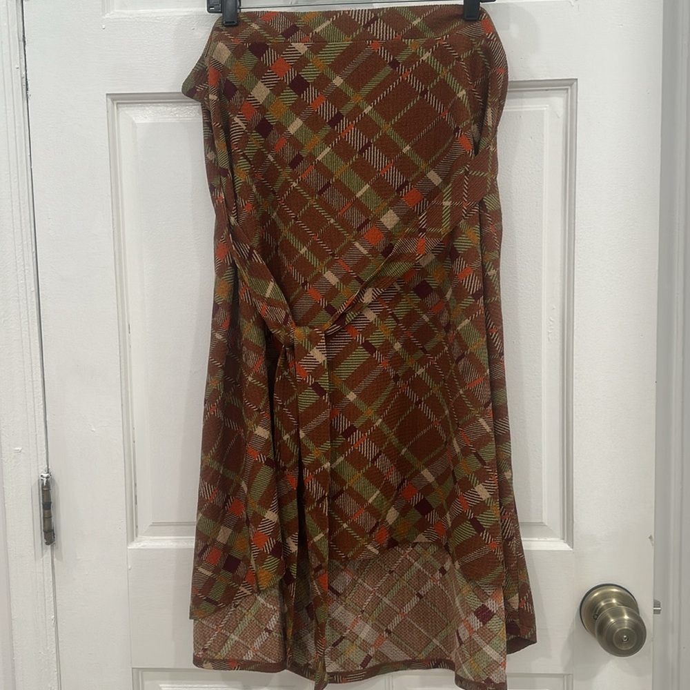 Soho Apparel Women's geometric Orange midi high low Skirt plus size 3X - Picture 9 of 9